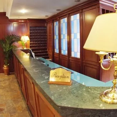 City Hotel Caserta Hotel 4*